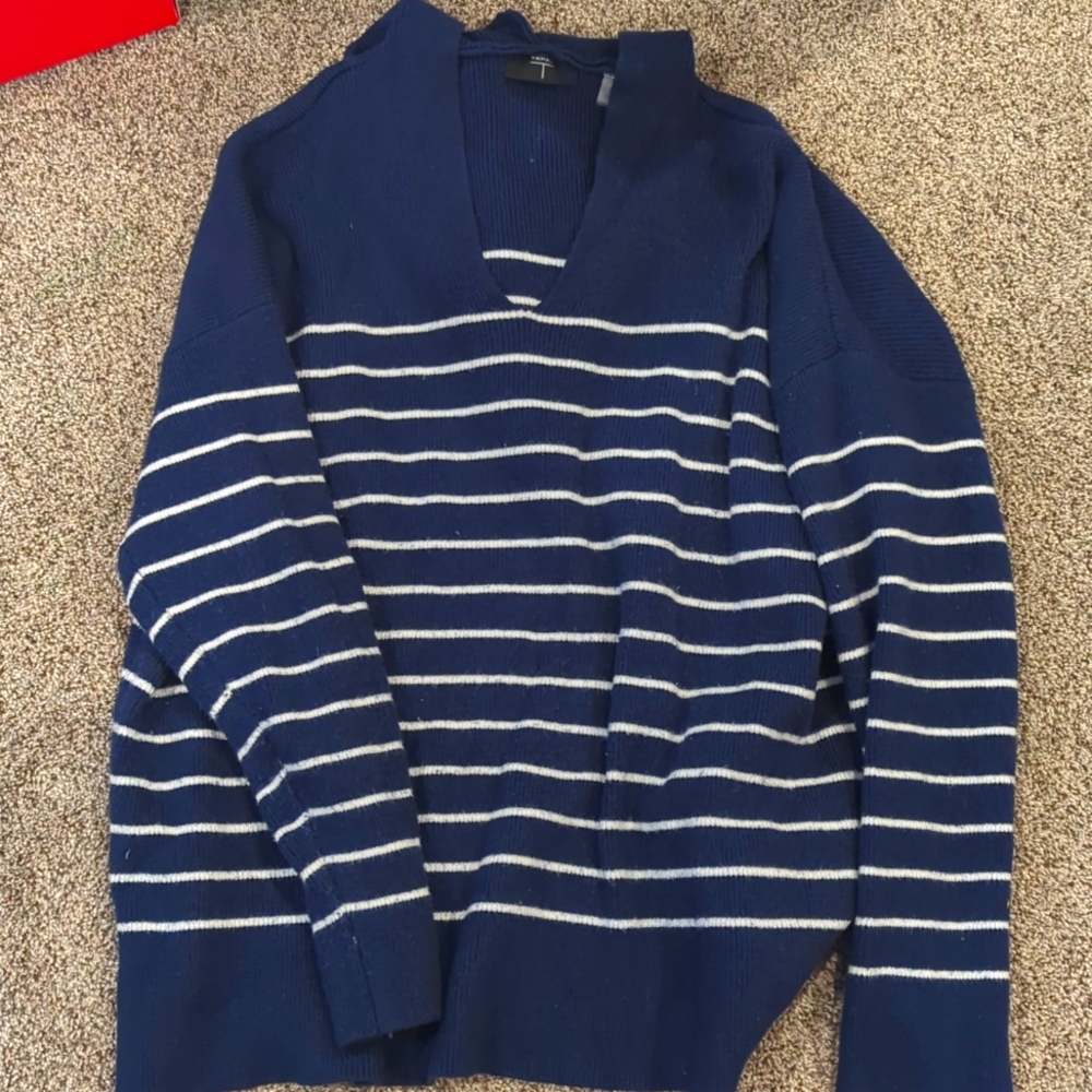 Long sleeve sweater
